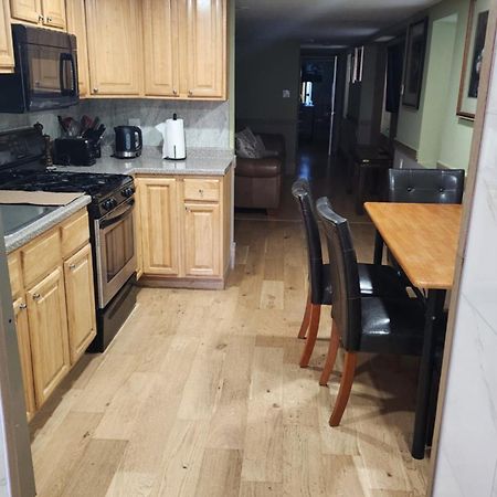 Two Bedroom Few Blocks From The Beach And Tropicana Casino Atlantic City Buitenkant foto